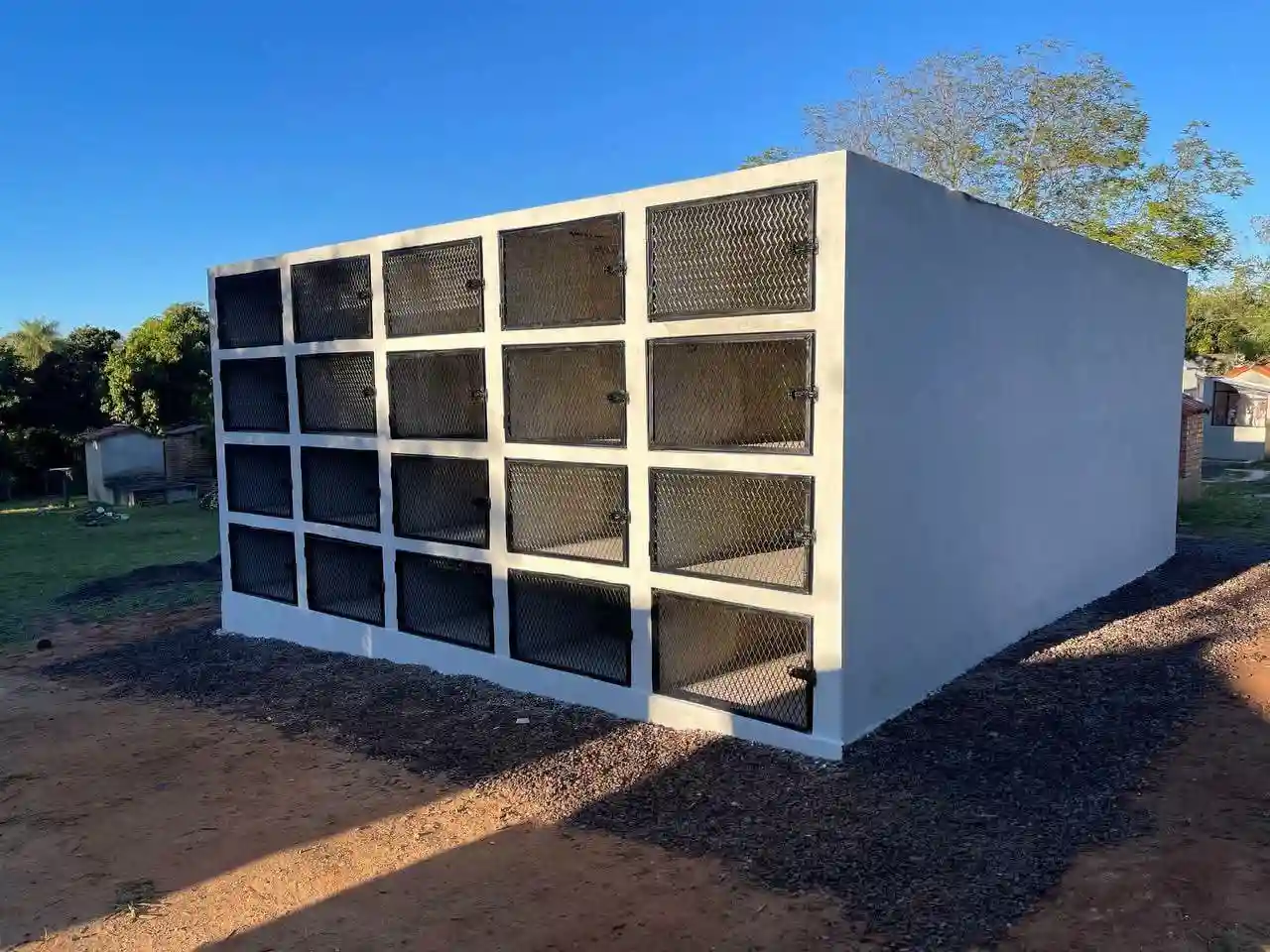 Finaliza la construcción de 40 nuevos columbarios en el Cementerio Municipal